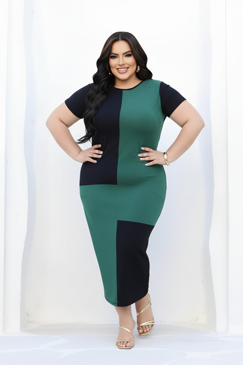 Vestido Comfy Plus Size com Blocos de Cores - M (42) / Preto - Vestido Plus Size