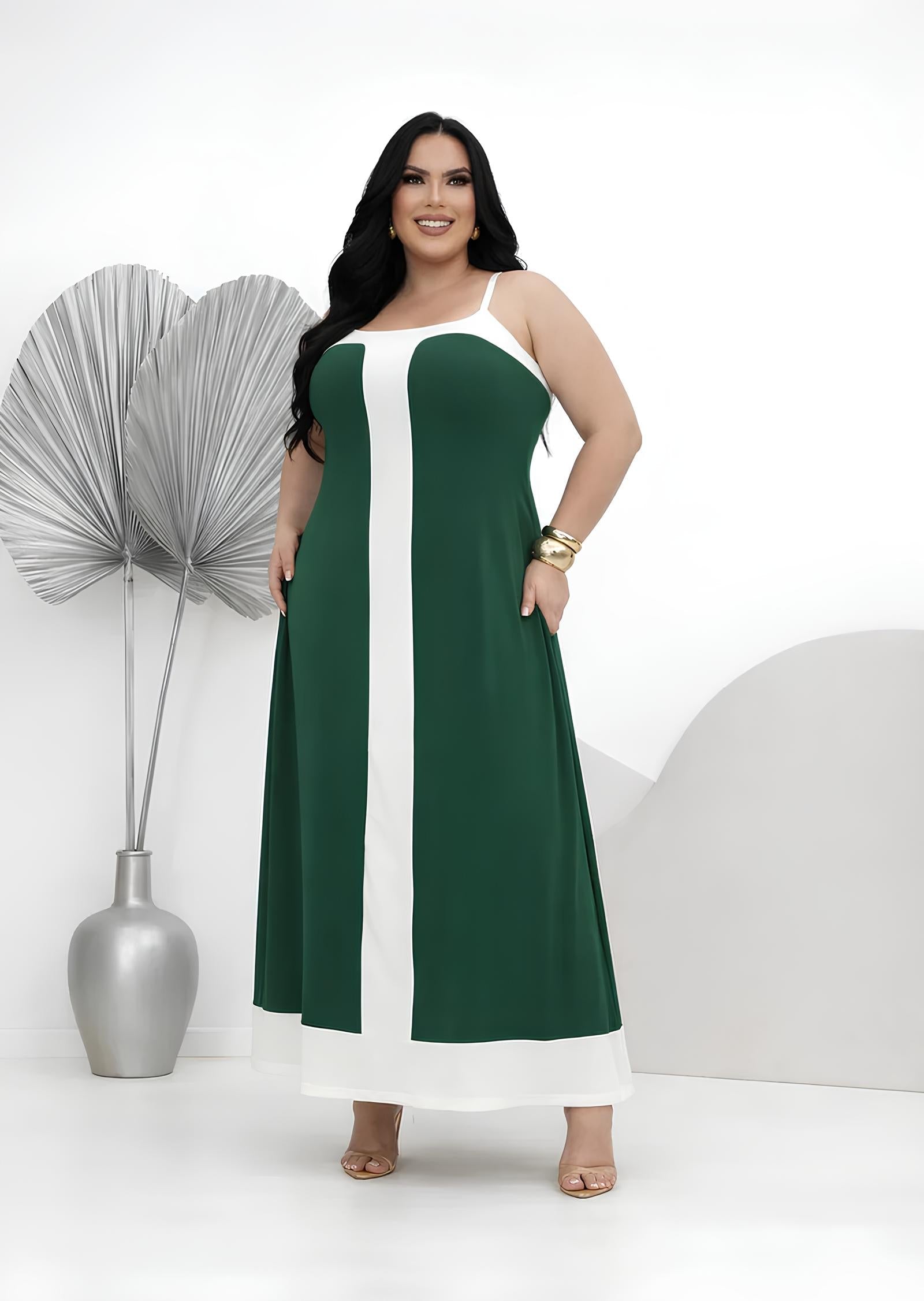 Vestido Longo Elegante e Minimalista Plus Size - M (42) / Verde Escuro - Vestido Plus Size