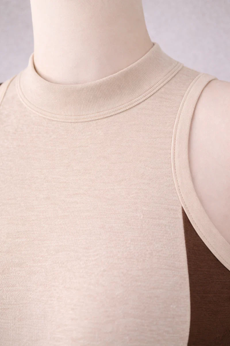 Vestido Longo Modelador Plus Size com Bolsos Laterais - Vestido Plus Size