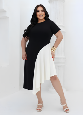 Vestido Assimétrico Preto e Branco Plus Size