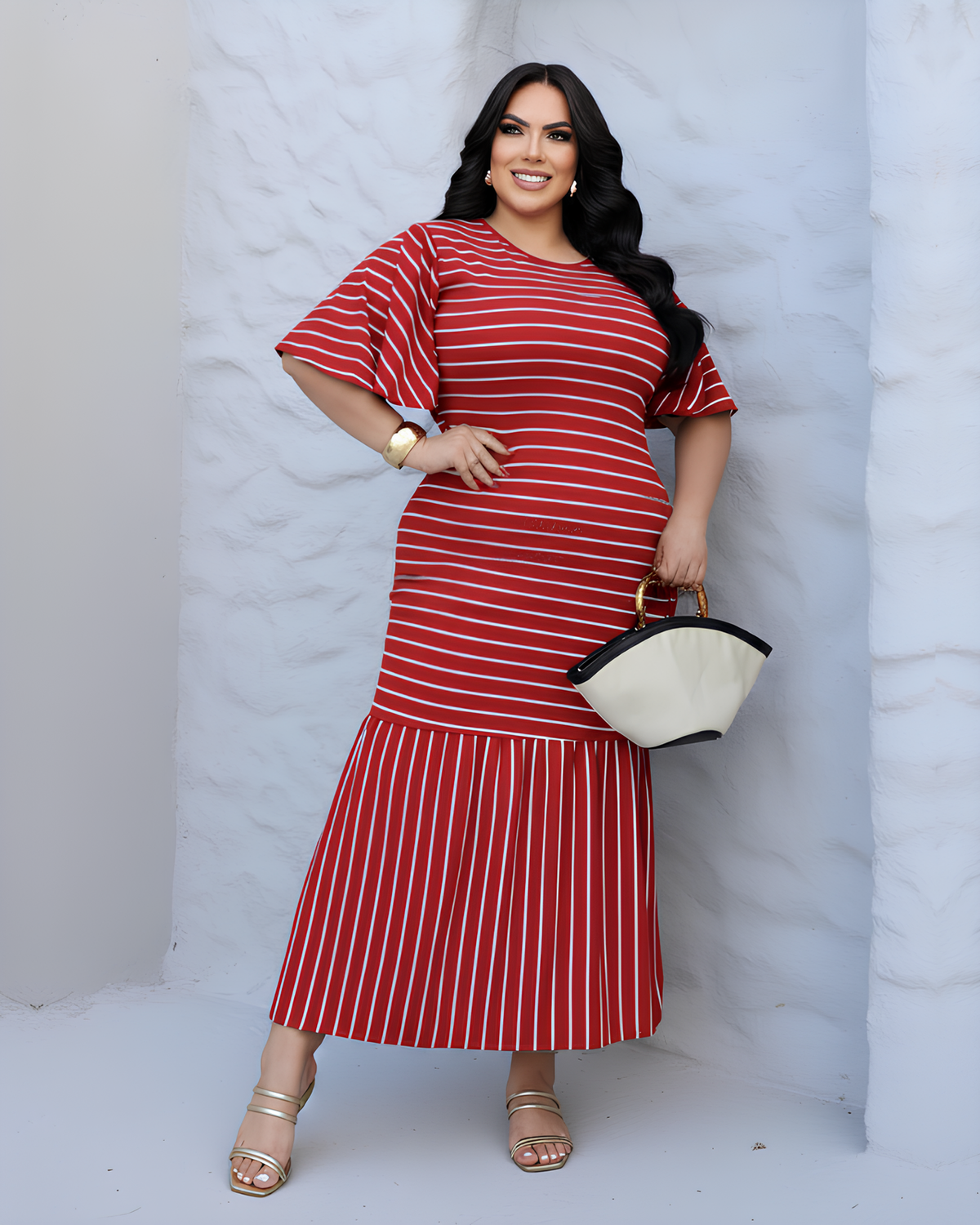 Vestido Listrado Plus Size com Mangas Flare - M (42) / Listra Branca - Vestido Plus Size