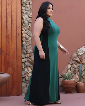 Vestido Longo Modelador Plus Size com Bolsos Laterais - Vestido Plus Size