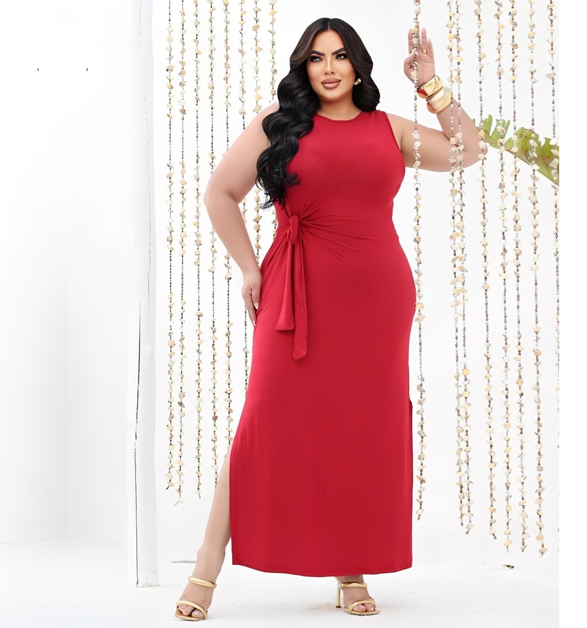 Vestido Plus Size Minimalista com Drapeado Elegante