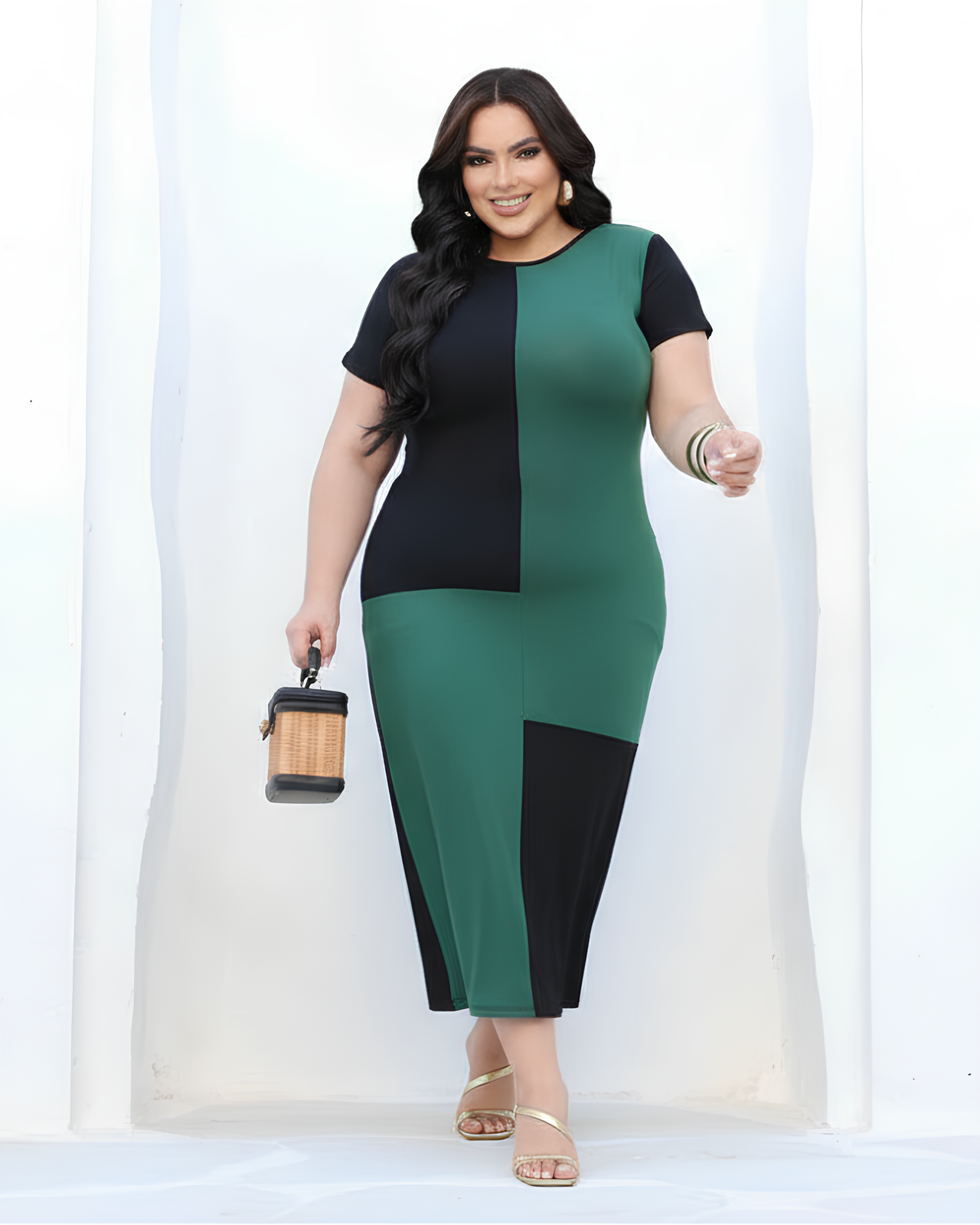 Vestido Comfy Plus Size com Blocos de Cores - Vestido Plus Size