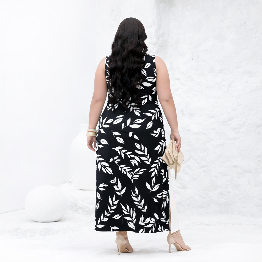 Vestido Longo Reto Plus Com Bolso Frontal - Vestido Plus Size